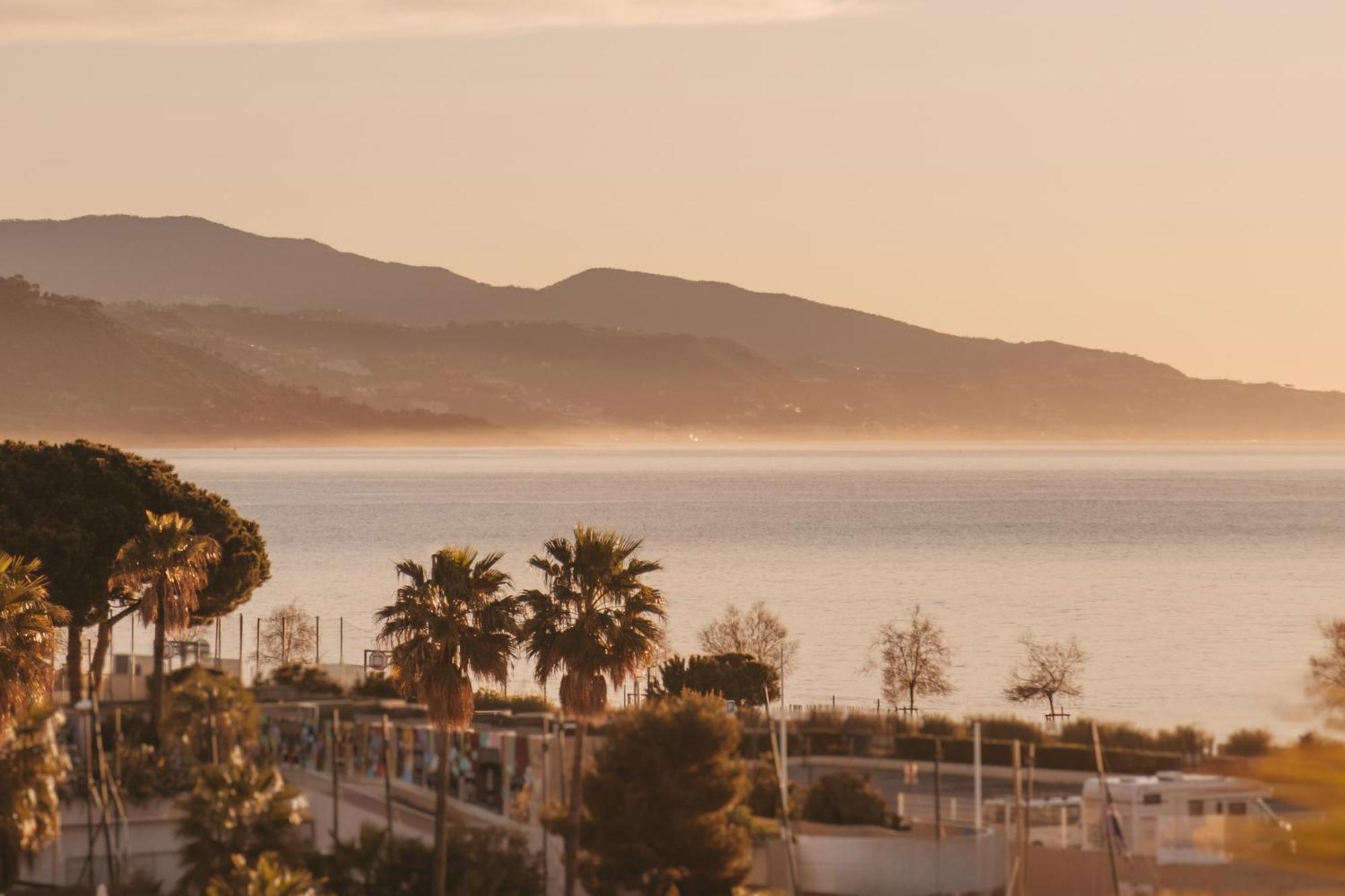 Soleil Riviera Apartament Cote D'Azur ロクブリュヌ＝カップ＝マルタン エクステリア 写真